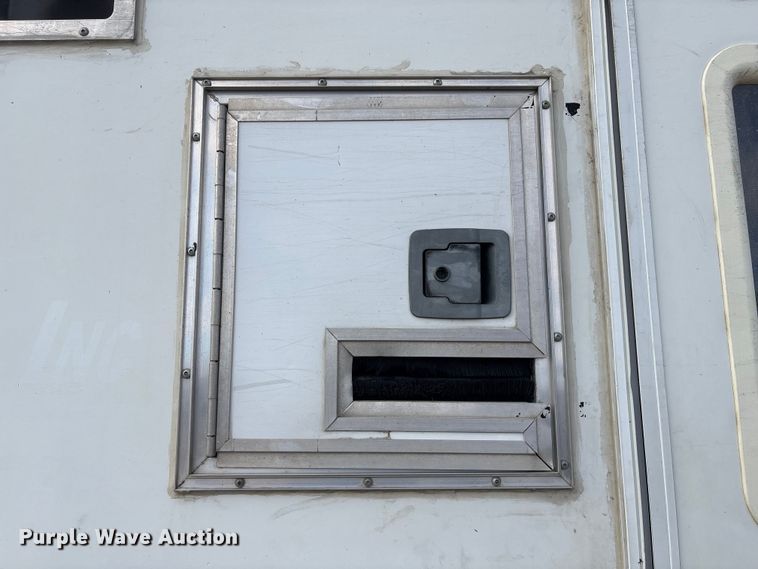 image for item FG2649 2005 Coach Craft fiber optic splicing trailer