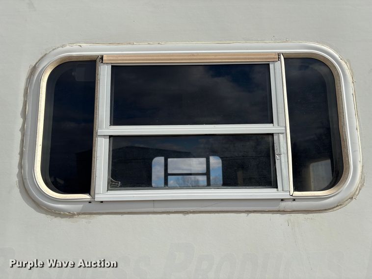 image for item FG2649 2005 Coach Craft fiber optic splicing trailer