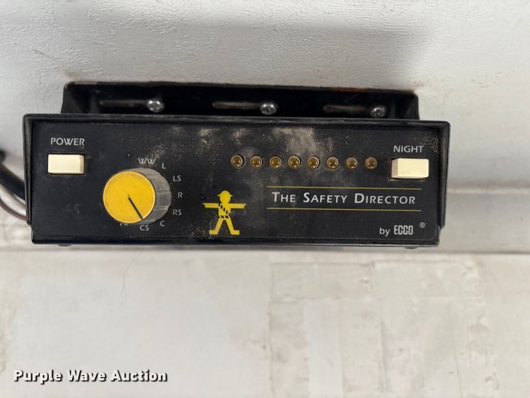 image for item FG2649 2005 Coach Craft fiber optic splicing trailer