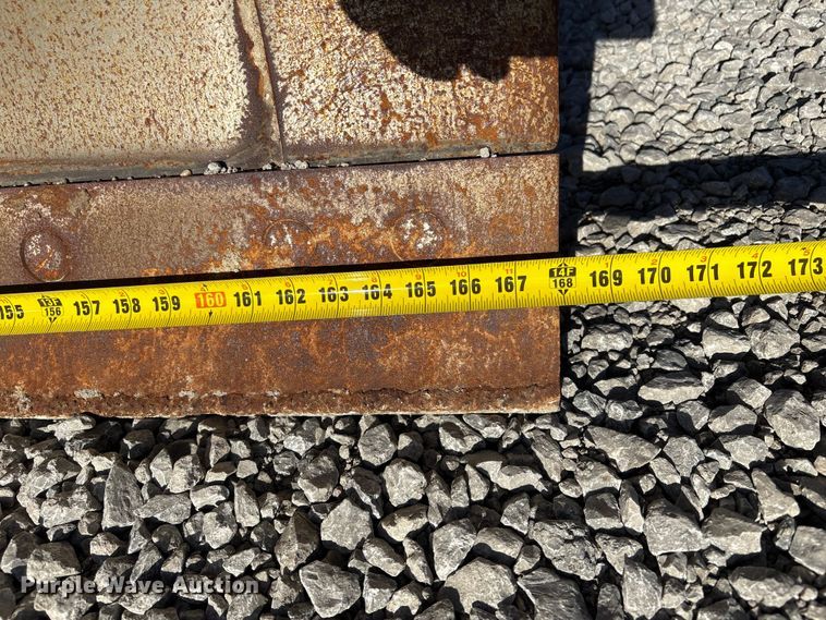 image for item FG2688 2012 John Deere 770G motor grader