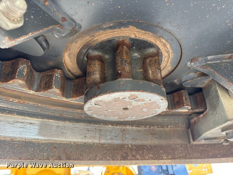 image for item FG2688 2012 John Deere 770G motor grader