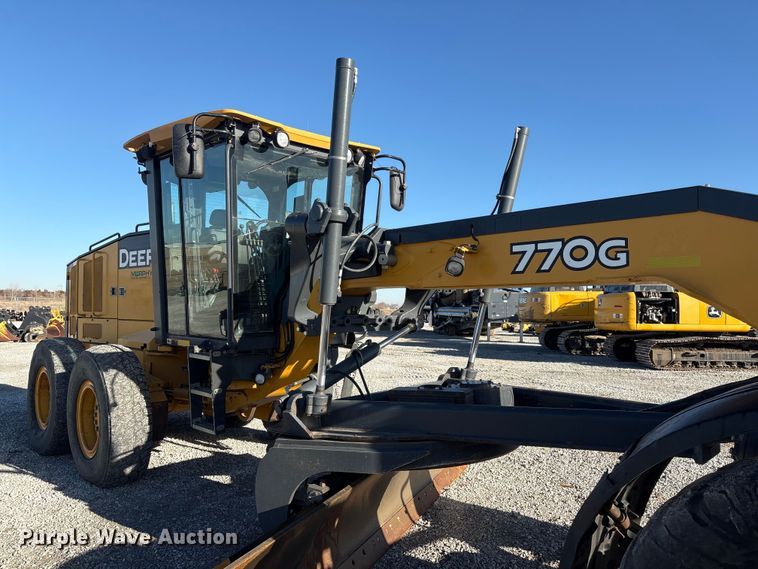 image for item FG2688 2012 John Deere 770G motor grader