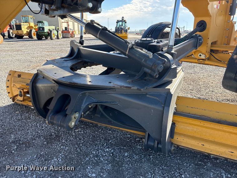 image for item FG2688 2012 John Deere 770G motor grader