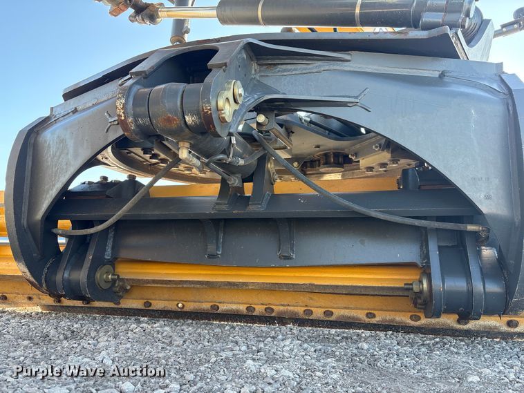 image for item FG2688 2012 John Deere 770G motor grader