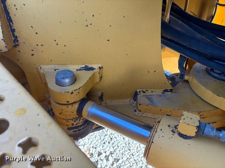 image for item FG2688 2012 John Deere 770G motor grader