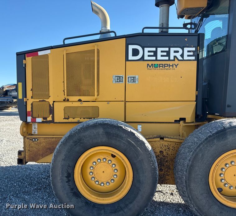 image for item FG2688 2012 John Deere 770G motor grader