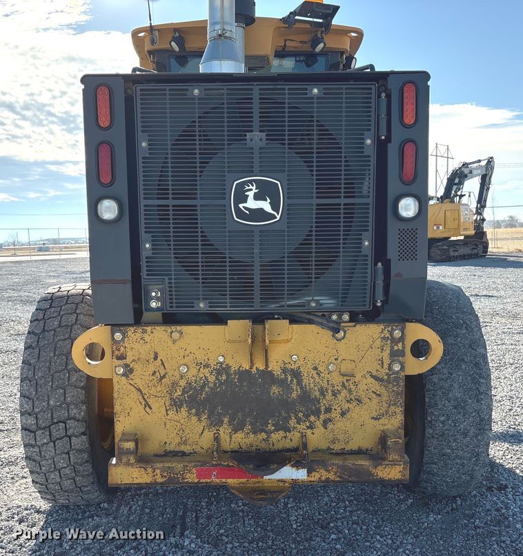 image for item FG2688 2012 John Deere 770G motor grader