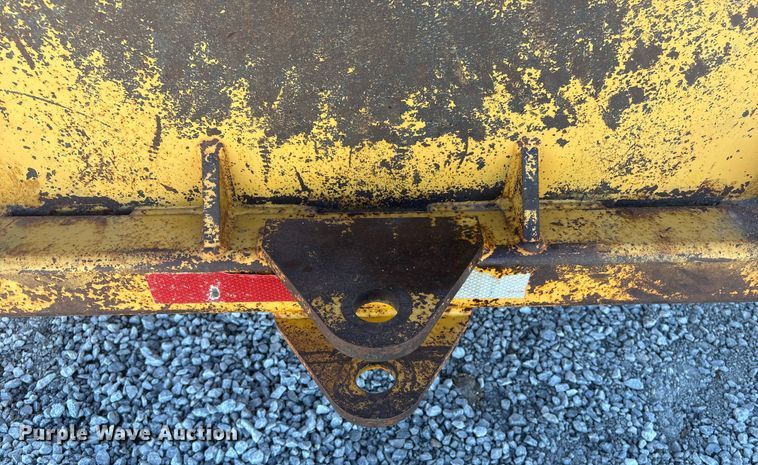 image for item FG2688 2012 John Deere 770G motor grader