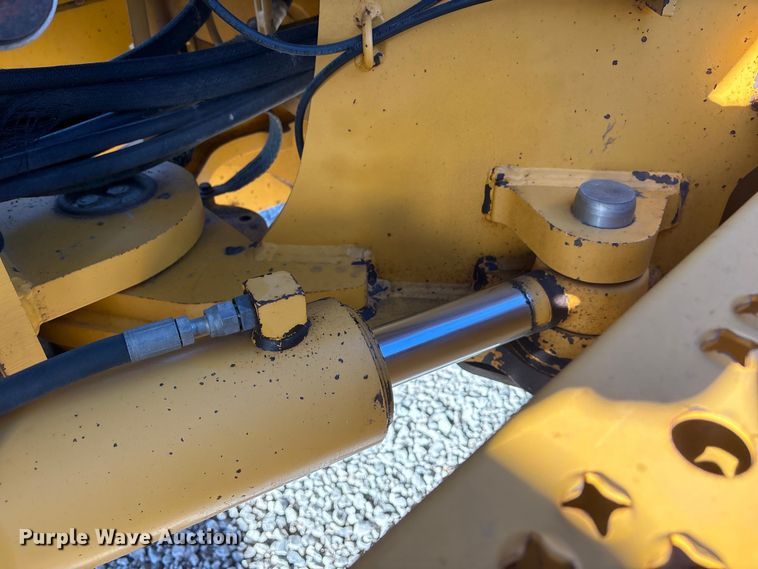 image for item FG2688 2012 John Deere 770G motor grader