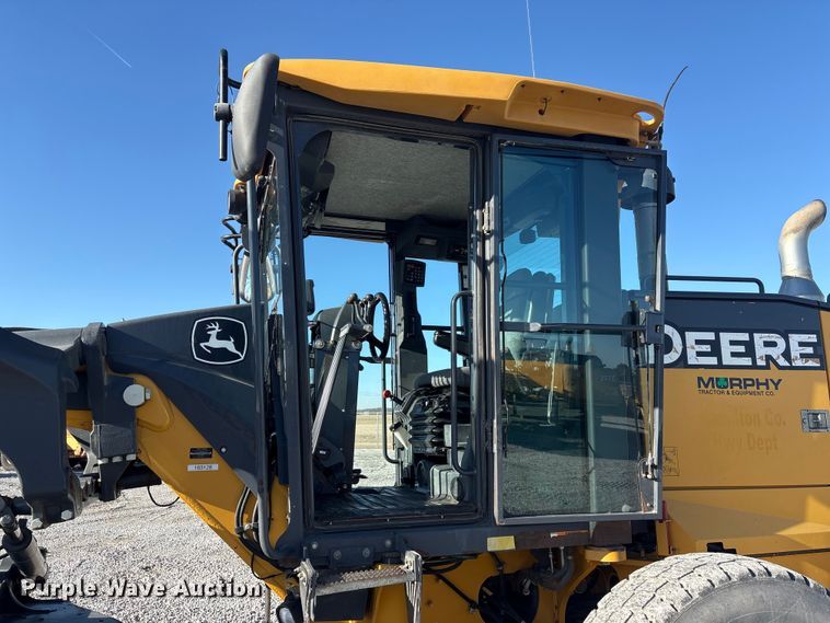 image for item FG2688 2012 John Deere 770G motor grader