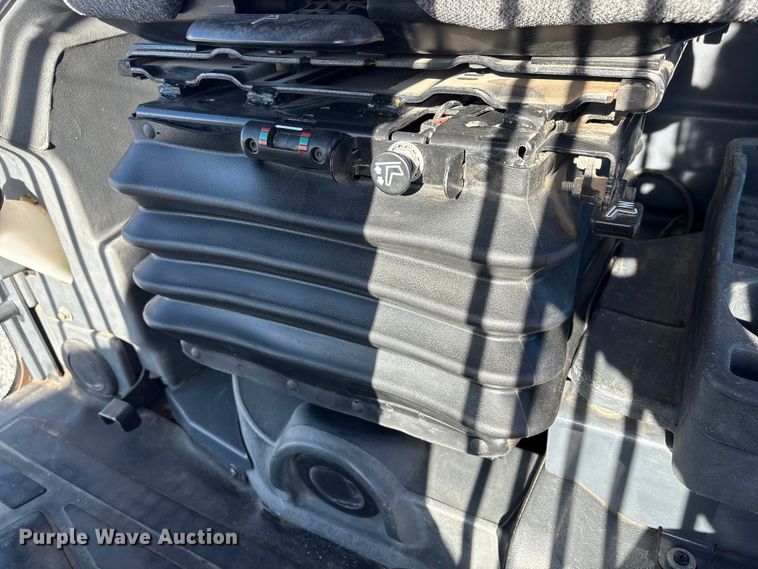 image for item FG2688 2012 John Deere 770G motor grader