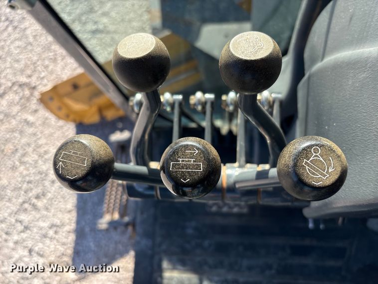 image for item FG2688 2012 John Deere 770G motor grader