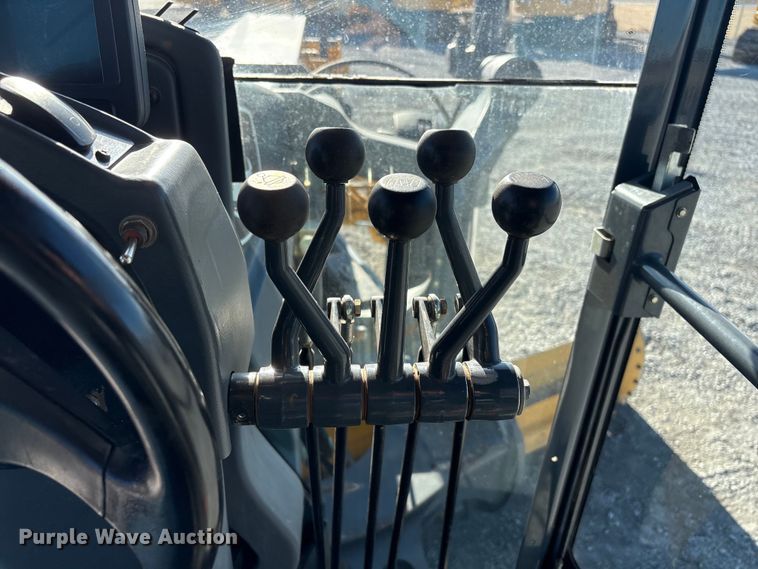 image for item FG2688 2012 John Deere 770G motor grader