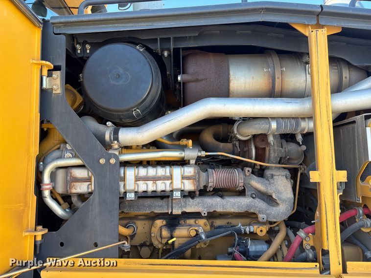 image for item FG2688 2012 John Deere 770G motor grader