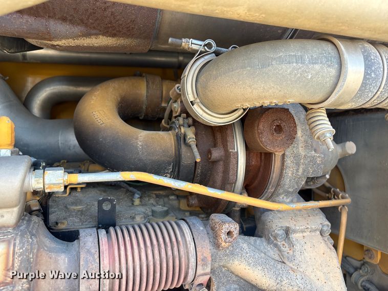 image for item FG2688 2012 John Deere 770G motor grader