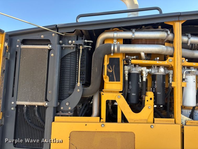 image for item FG2688 2012 John Deere 770G motor grader