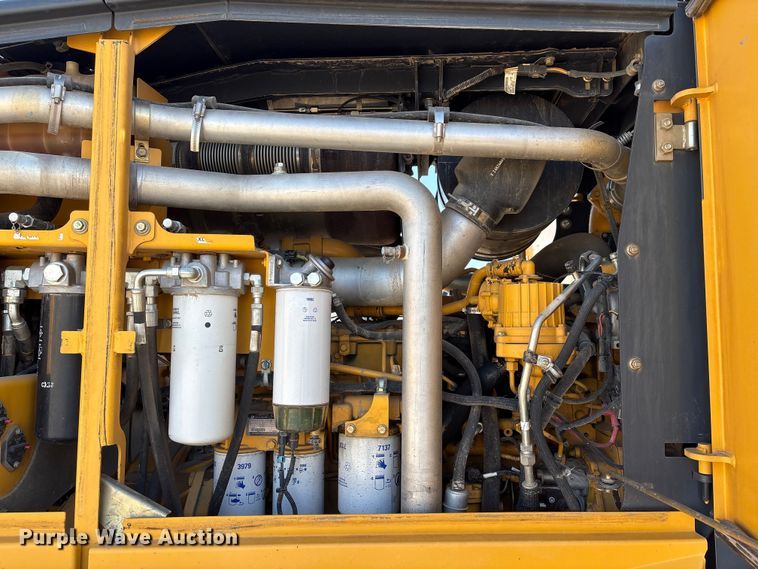 image for item FG2688 2012 John Deere 770G motor grader