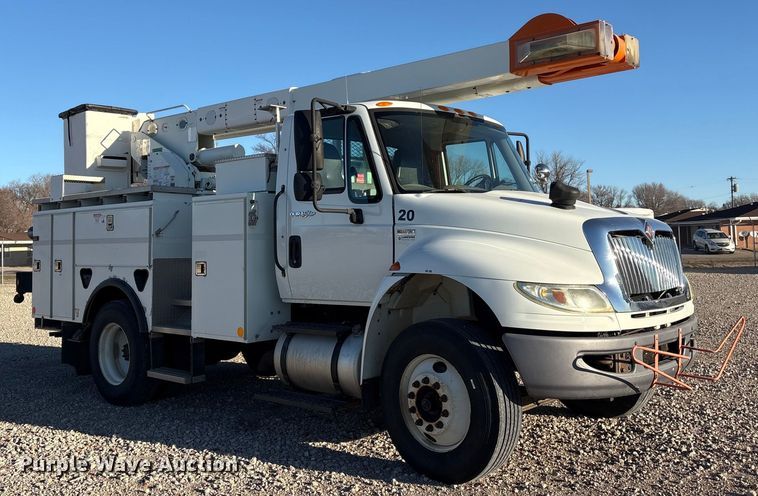 image for item FG2694 2012 International 4300 bucket truck