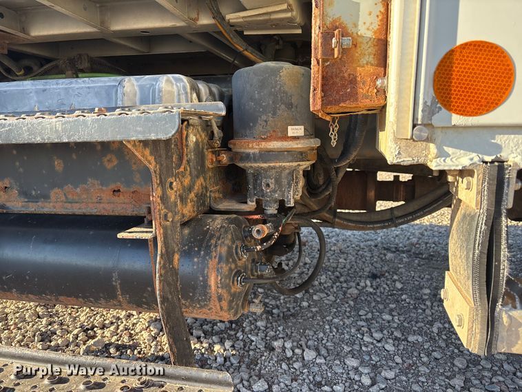 image for item FG2694 2012 International 4300 bucket truck