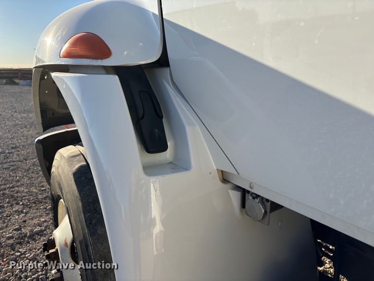 image for item FG2694 2012 International 4300 bucket truck