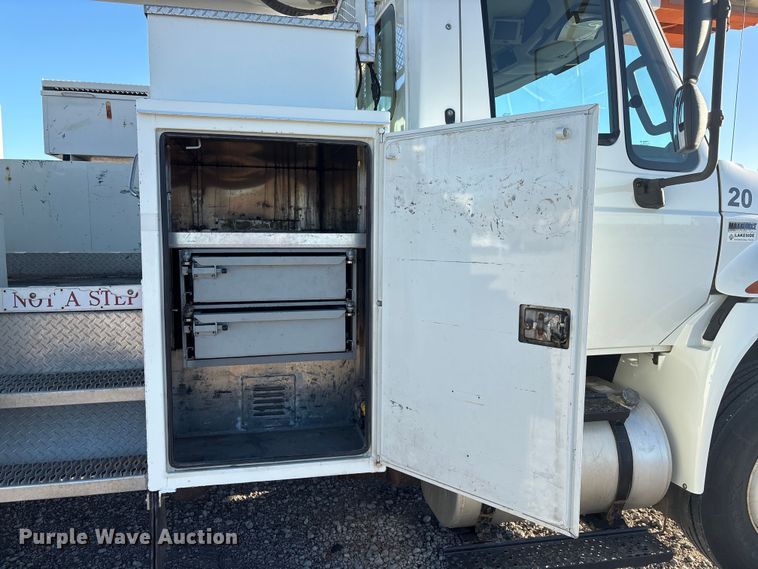 image for item FG2694 2012 International 4300 bucket truck