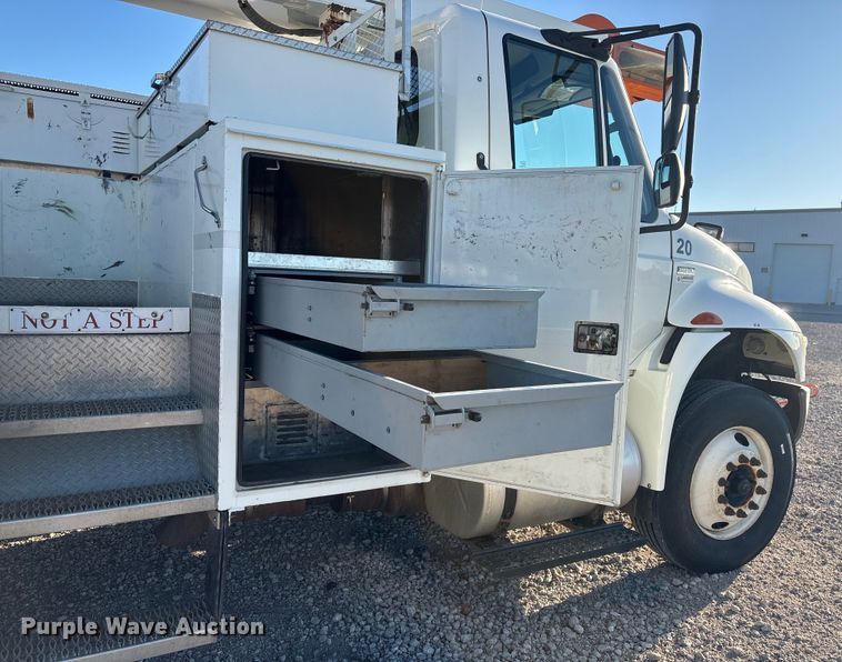 image for item FG2694 2012 International 4300 bucket truck