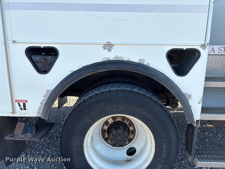 image for item FG2694 2012 International 4300 bucket truck