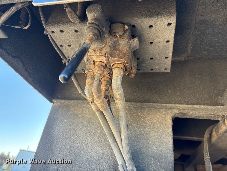 image for item FG2694 2012 International 4300 bucket truck