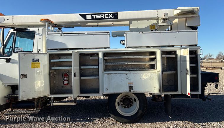 image for item FG2694 2012 International 4300 bucket truck