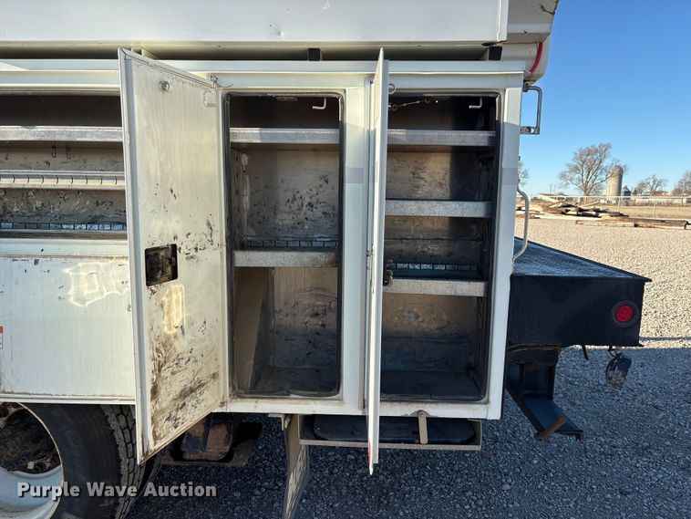 image for item FG2694 2012 International 4300 bucket truck