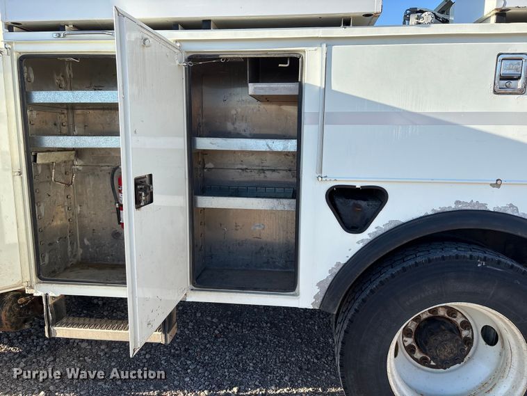 image for item FG2694 2012 International 4300 bucket truck