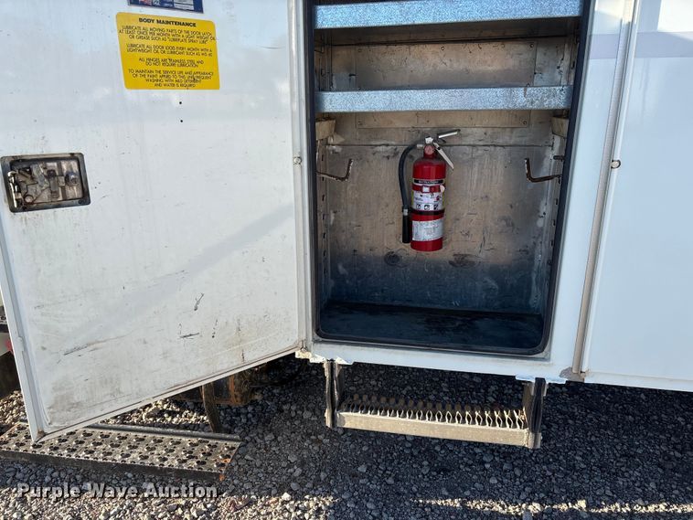 image for item FG2694 2012 International 4300 bucket truck