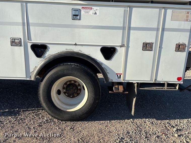 image for item FG2694 2012 International 4300 bucket truck