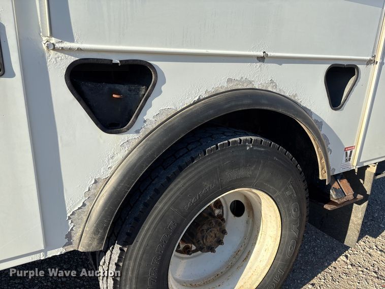 image for item FG2694 2012 International 4300 bucket truck