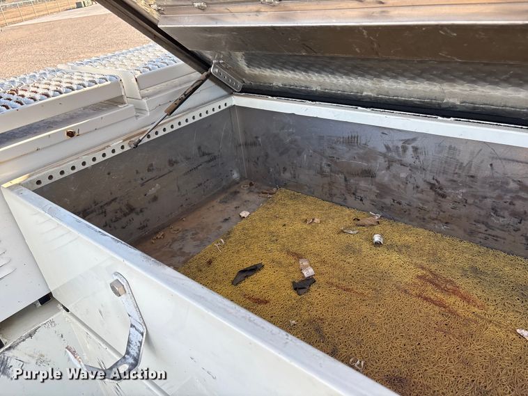 image for item FG2694 2012 International 4300 bucket truck