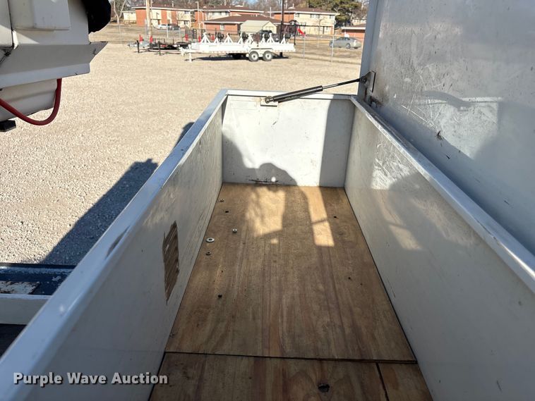 image for item FG2694 2012 International 4300 bucket truck