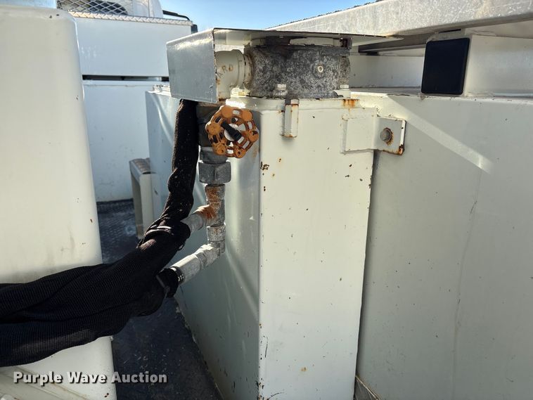 image for item FG2694 2012 International 4300 bucket truck