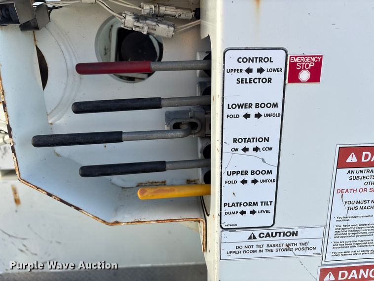 image for item FG2694 2012 International 4300 bucket truck