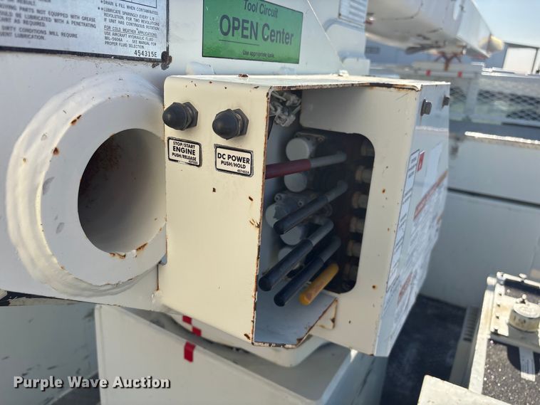 image for item FG2694 2012 International 4300 bucket truck