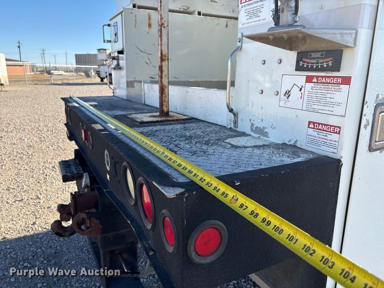 image for item FG2694 2012 International 4300 bucket truck