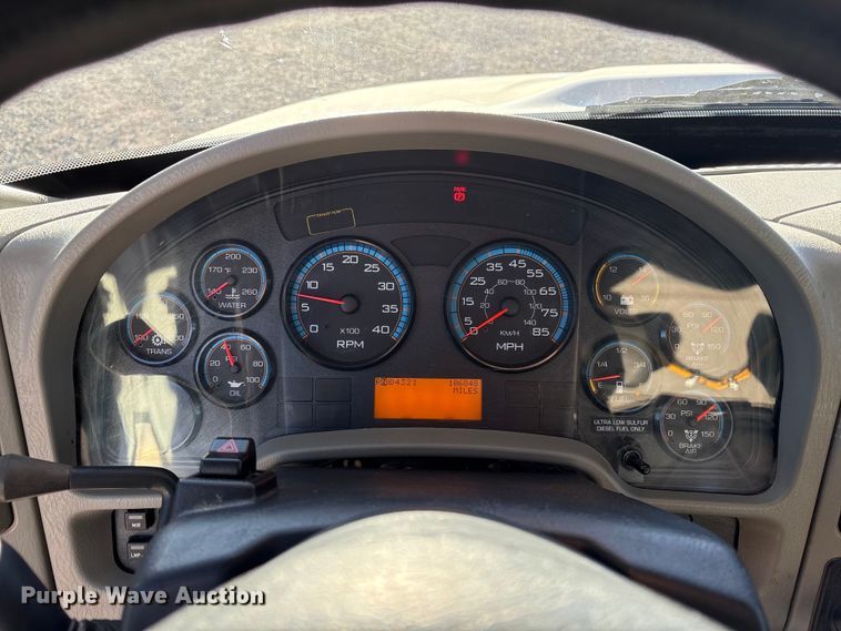 image for item FG2694 2012 International 4300 bucket truck