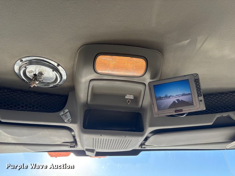 image for item FG2694 2012 International 4300 bucket truck