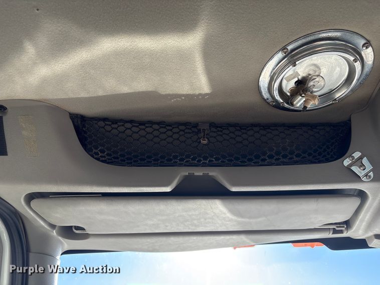 image for item FG2694 2012 International 4300 bucket truck