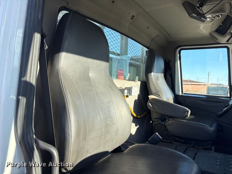 image for item FG2694 2012 International 4300 bucket truck