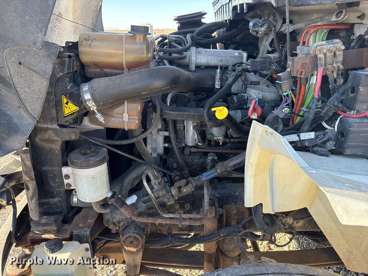 image for item FG2694 2012 International 4300 bucket truck