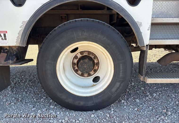 image for item FG2694 2012 International 4300 bucket truck