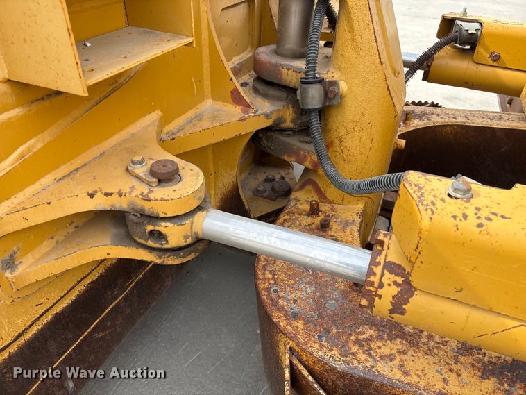 image for item FG2695 2008 Caterpillar D6N XL dozer