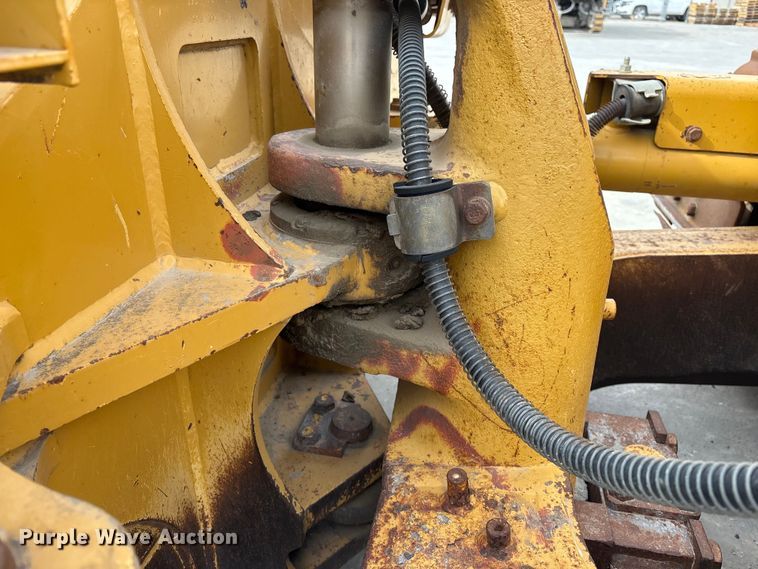 image for item FG2695 2008 Caterpillar D6N XL dozer