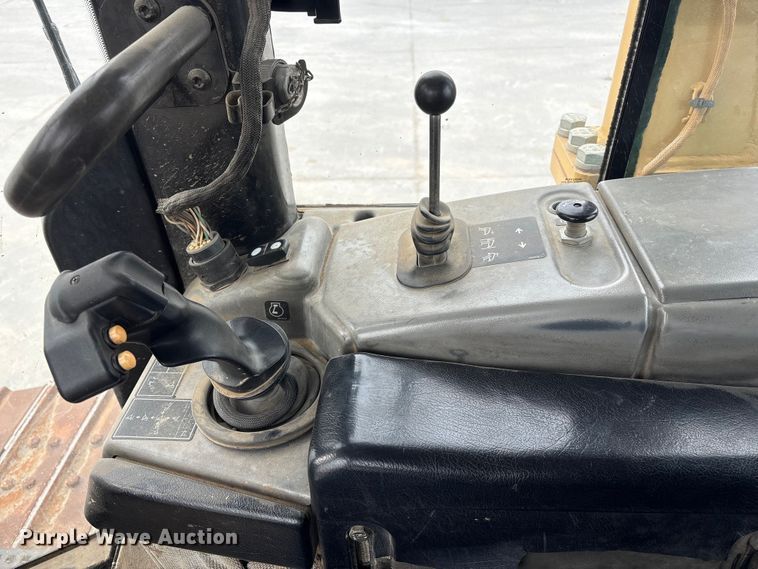 image for item FG2695 2008 Caterpillar D6N XL dozer