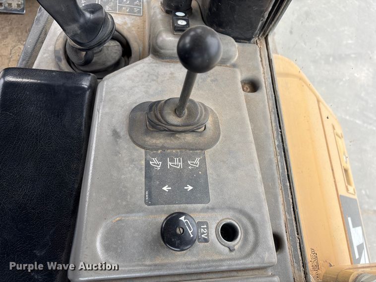 image for item FG2695 2008 Caterpillar D6N XL dozer